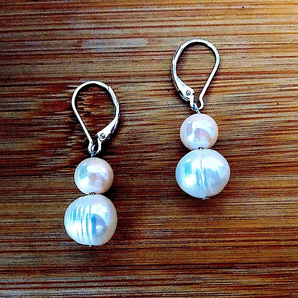 $42  2 Pairs Estate Pearl & Sterling Silver Lever Back Earrings  Marked 925 - Picture 5 of 6